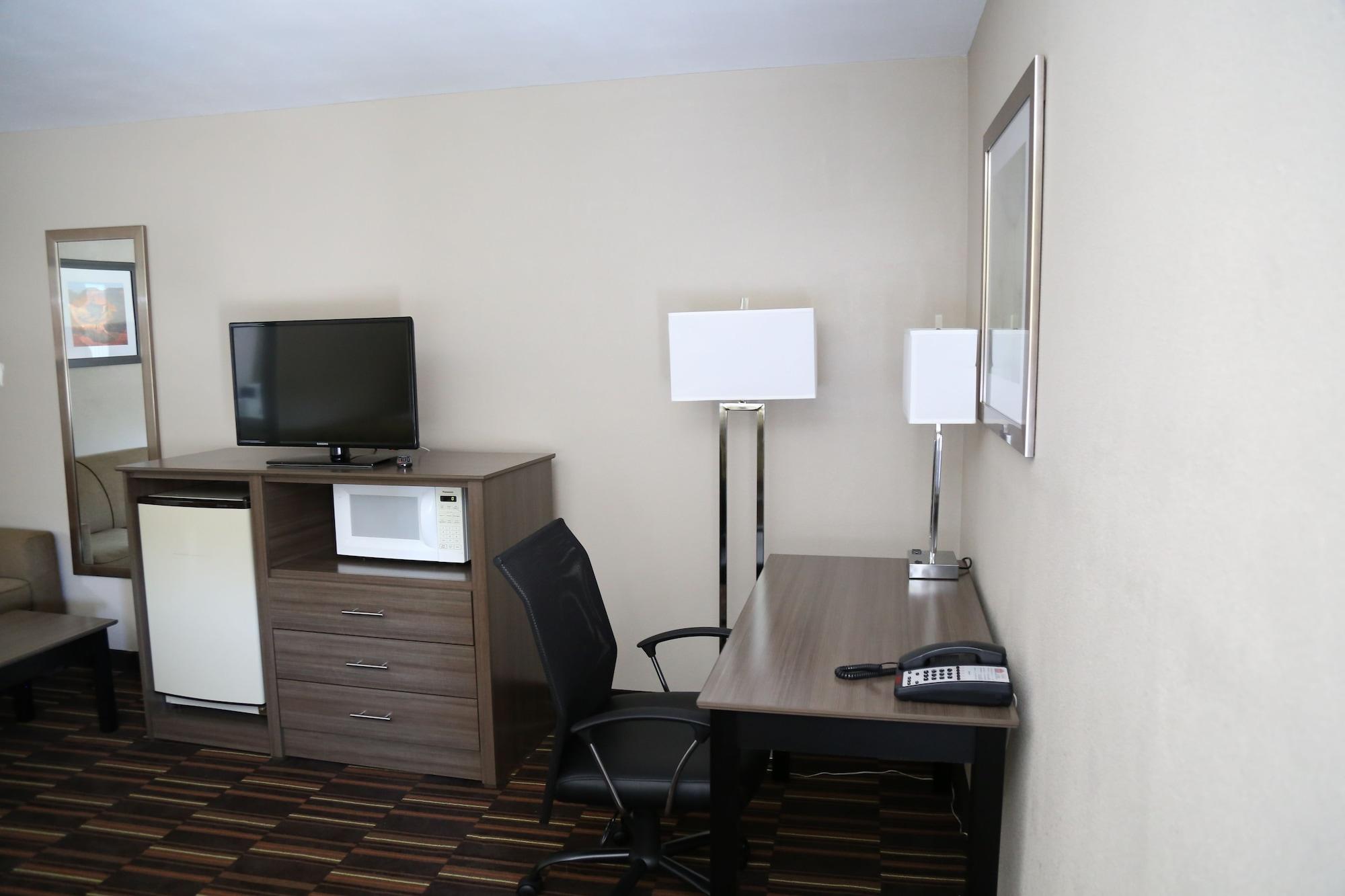 Hotel Baymont By Wyndham 2*