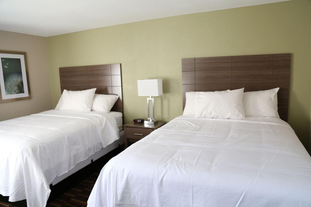 Baymont By Wyndham Hotel