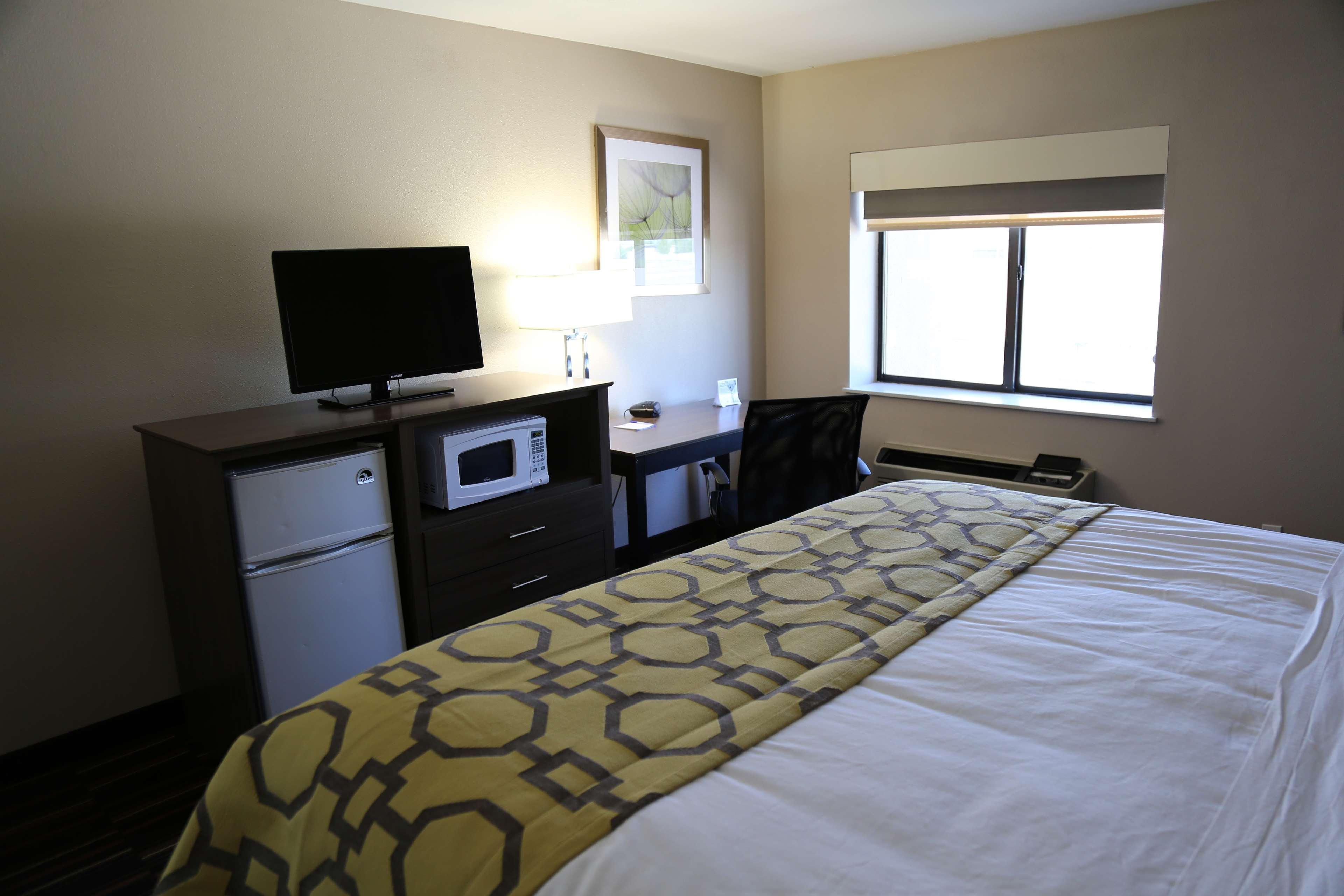 Hotel Baymont By Wyndham 2*