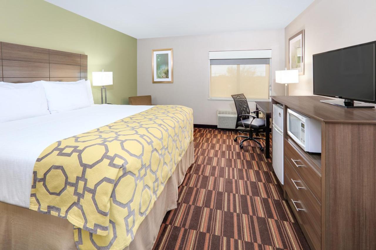 Baymont By Wyndham Plano