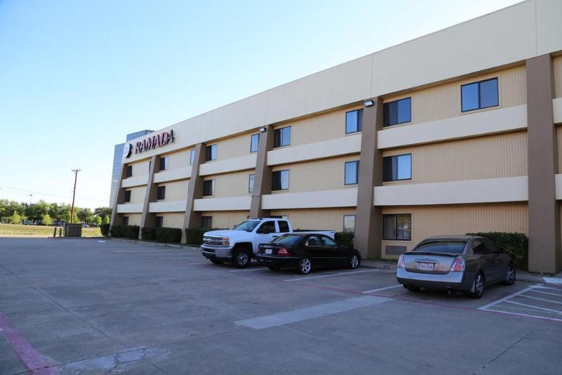 Baymont By Wyndham Hotel Plano