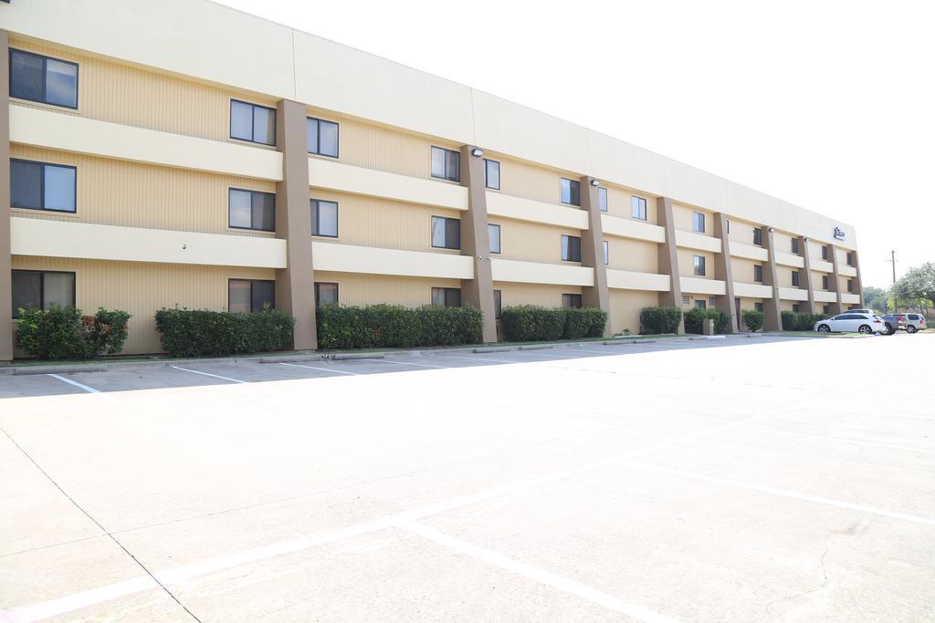 Baymont By Wyndham Hotel
