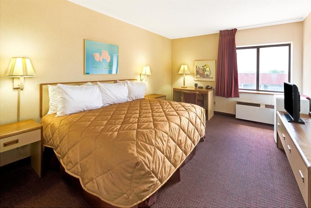 Hotel Baymont By Wyndham 2*