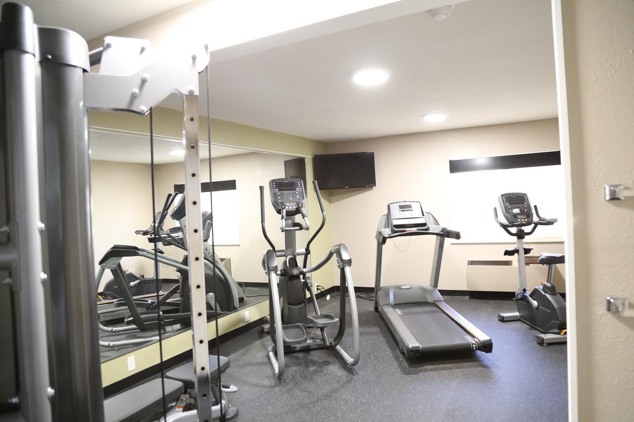 Hotel Baymont By Wyndham Plano